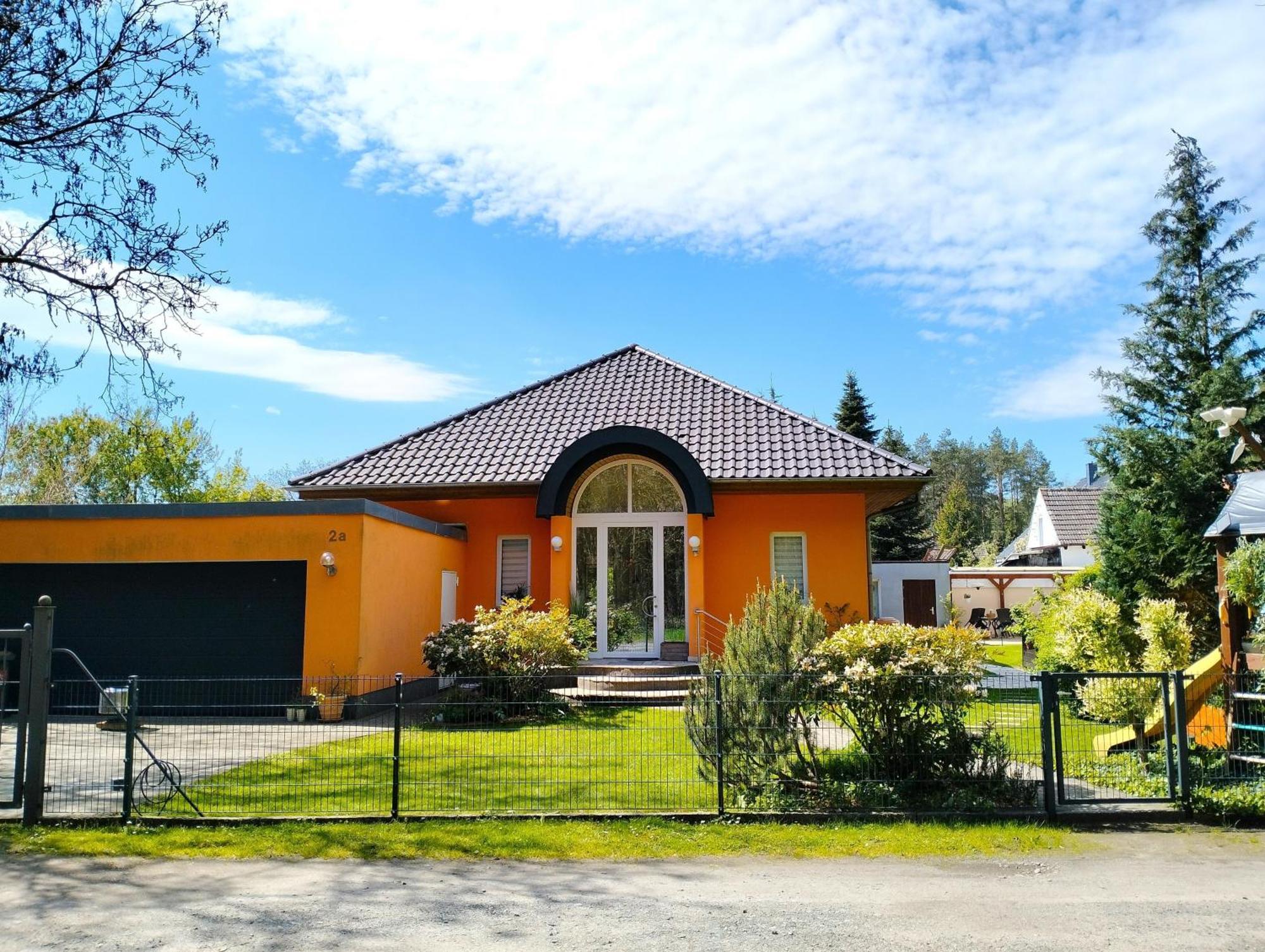 Ferienwohnung Am Waldesrand - Garten, Terrasse, Grill, Luftkuehler, Massagesessel, Kinderspielecke, Spielekonsole Котбус Екстер'єр фото